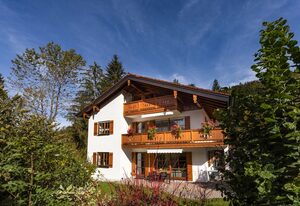 Ferienwohnung Manger – Ferienwohnung Jenner, 1-2 Personen, 70 qm, 1 Schlafzimmer, Balkon mit Bergblick