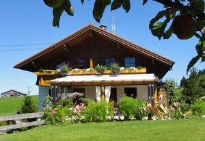 Landhaus Brigitte – Ferienwohnung Grünten