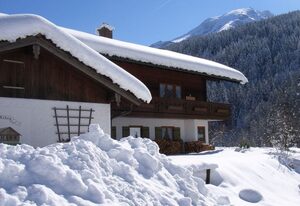 Gästehaus Eckau Ferienwohnungen – Ferienwohnung Steinberg, 1-2 Personen, 37 qm, Balkon mit Bergblick, W-LAN, Wohn-Schlafraum