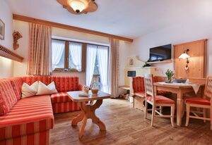 Gästehaus Eckau Ferienwohnungen – Ferienwohnung Steinberg, 1-2 Personen, 37 qm, Balkon mit Bergblick, W-LAN, Wohn-Schlafraum