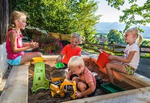 Waldchalets und Ferienwohnungen Allgäu – Ferienwohnung Alpenrose