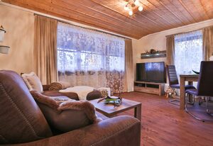 Gästehaus Alexandra – Ferienwohnung Nr. 1, mit Balkon und Bergblick, 50 qm, W-LAN