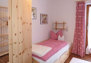 Haus Gröllreib Ferienwohnung – Ferienwohnung, 1-3 Personen, 70 qm, Süd-Ostbalkon, TV, 1 Doppel-+1 Einzelzimmer,