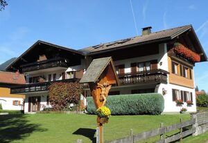 Gästehaus Breyer – 1 Ferienwohnung Nebelhorn