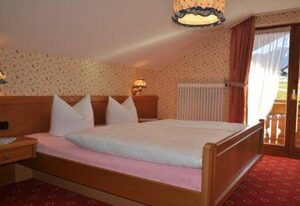 Gästehaus Breyer – 1 Ferienwohnung Nebelhorn