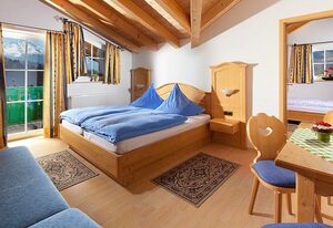 Pension Anötzlehen Murf – Doppelzimmer mit Dusche und WC, Balkon oder Terrasse