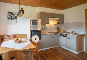 Alpenrösle Ferienwohnungen – Wohnung 6, 62qm, 2 Schlafzimmer, große Südterrasse
