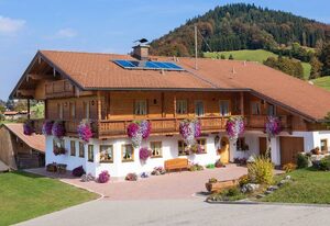 Ferienwohnungen Stablehen – Ferienwohnung Nr. 2 Untersberg, für 2 Personen