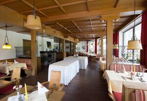 Alpenhotel Beslhof e.K. – Einzelzimmer Klassic, Balkon, Radio, Fön, Obergeschoss