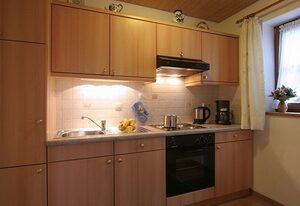 Haus Unterwegscheid Ferienwohnungen – Ferienwohnung Nr. 3 für 2 Personen, 36 qm, Südbalkon mit Bergblick, W-LAN, TV