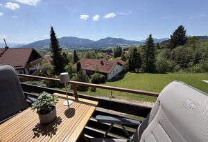Fewo Bergblick – Ferienwohnung Bergblick mit Balkon