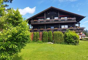 Der Sonnenhof - Ferienwohnungen – Ferienwohnung Hochvogel - 2 Schlafzimmer, Terrasse