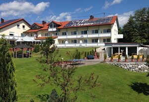 Naturhotel Am Sonnenhang – Einzelzimmer "Wiesenblick"
