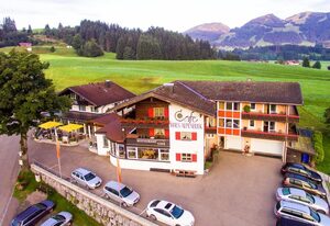 Alpenblick Hotel- Restaurant- Cafe – Familienzimmer