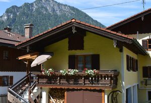 Ferienwohnung Haus Florence – Ferienwohnung 1-2 Personen, 40 qm, Balkon mit Blick auf die Berge
