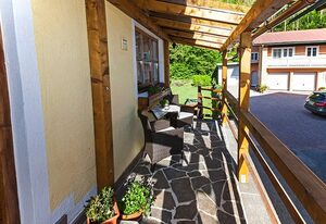 Ferienwohnung Haus Florence – Ferienwohnung 1-2 Personen, 40 qm, Balkon mit Blick auf die Berge