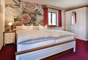 Gästehaus Freibergeck – Ferienwohnung Untersberg, 1-2 Personen, 38 qm, großer Balkon mit Bergblick