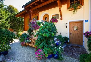 Ferienwohnungen Frick – Ferienwohnung Watzmann, für 1-4 Personen, 54 qm, Südterrasse, Garage, separater Eingang