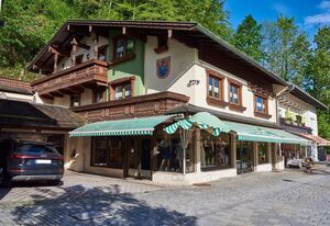 Ferienwohnung Zeitz – Fewo Jenner, 1-4 Personen, 135 qm, 1 Schlafzimmer, Terrasse, nähe Königssee