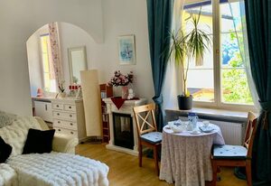 Königliche Auszeit – Ferienappartment, für 2 Personen mit Badewanne/ WC