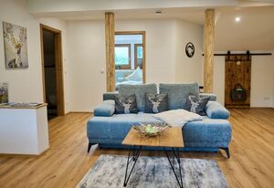 Grünsteinnest – Ferienwohnung für 1-4 Personen, 50 qm, separates Schlafzimmer, Wohn- Esszimmer, Bad mit Dusche/WC, Balkon