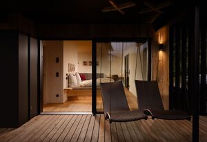 Alpenlodges – Alpenlodges Chalet Wildeiche, 65 qm, separates Schlafzimmer, Bad, Sauna, Terrasse