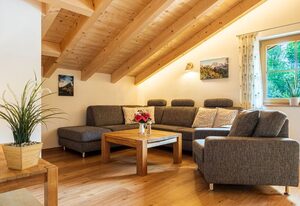 Ferienwohnung Graßl – Ferienwohnung für 1-2 Personen, 42qm, mit separatem Schlafzimmer, Bad mit Dusche, Terrasse