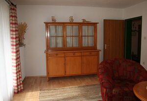 Haus Auzinger – Ferienwohnung 1-4 Personen, 75qm, 2 Schlafzimmer, Küche mit Essecke, Balkon