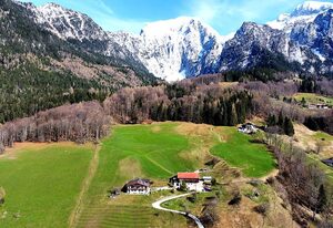 Urlaubshof Kranvogllehen – Ferienwohnung Watzmann mit separaten Schlafzimmer, Wohnküche, Bad mit Dusche/WC und Balkon