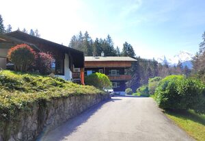 das.arnolds | Whirlpool | Pool | Bergblick – Ferienwohnung 3 für max. 4 Personen