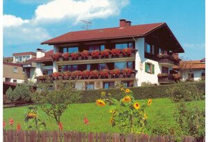 Gästehaus Burger – Doppelzimmer 5 - Dusche, WC, Balkon