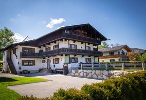 Gästehaus Bodnerwies – Hohes Brett, für 2 Personen, 46 qm, Wohnzimmer, extra Schlafzimmer und Balkon