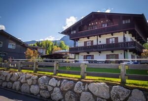 Gästehaus Bodnerwies – Hohes Brett, für 2 Personen, 46 qm, Wohnzimmer, extra Schlafzimmer und Balkon
