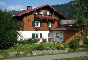 Jagdhaus Hiemer – Ferienwohnung Gams - 2 Schlafzimmer, Balkon