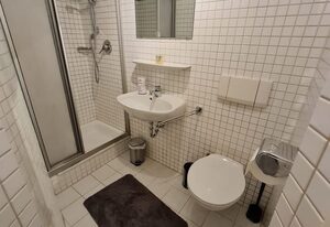 Altes Kanzlerhaus – Ferienwohnung Wohnen im Berg, 248 qm für 4 Personen