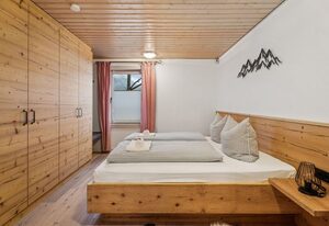Bergzeit Whg. 1 – Appartement/Fewo, Bad, WC, 1 Schlafraum