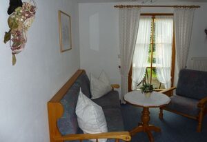 Fewo Ellen – Ferienwohnung Alpenveilchen,1-2 Personen, 42 qm, Terrasse mit Berglick