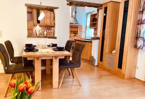 Ferienwohnung Bergblick – Ferienwohnung 94qm, 3 Schlafzimmer, Küche, Wohnzimmer, Bad mit Dusche/WC, separates WC, Balkon