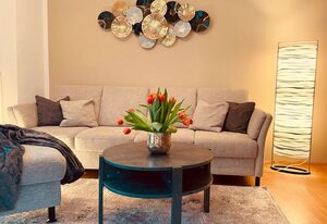 Ferienwohnung Bergblick – Ferienwohnung 94qm, 3 Schlafzimmer, Küche, Wohnzimmer, Bad mit Dusche/WC, separates WC, Balkon