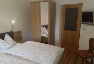 Haus Widlbrandlehen – Alm - Ferienwohnung, 45 qm, 2 separate Schlafzimmern, Balkon