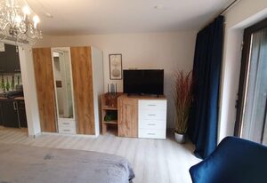 Mike's Apartment – Mailin's Apartment