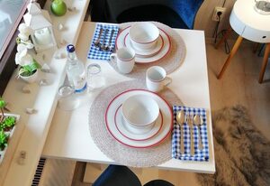 Mike's Apartment – Mailin's Apartment