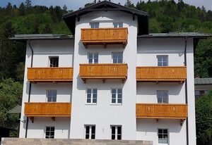AlpenLodge Berchtesgaden – Ferienwohnung 2, 80qm mit Balkon und Bergblick
