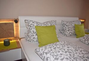Ferienhaus am Mühlbach – Doppelzimmer Wiesengrün