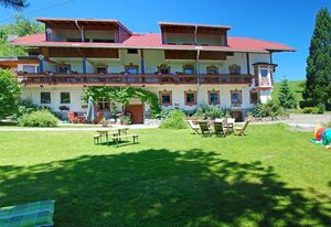 Ferienhaus am Mühlbach – Doppelzimmer Wiesengrün