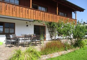 Villa Alpenoase – Moderne Ferienwohnung Alpenzeit, 79qm, vollausgestattete Küche