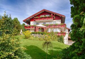 Alpenflora Ferienwohnungen – Ferienwohnung Flieder- 2 Schlafzimmer, Balkon
