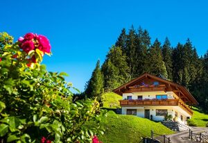 Haus am Bergbach – Ferienwohnung 2 bis 4 Personen, 63 qm, 2 Schlafzimmer, Balkon, Nichtraucher