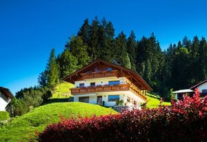 Haus am Bergbach – Ferienwohnung 2 bis 4 Personen, 63 qm, 2 Schlafzimmer, Balkon, Nichtraucher
