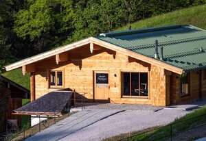 Almdorf Vorderbrand – "Franzerl Alm" für 2-4 Personen, Terrasse mit Bergblick, Whirlpool, Infrarotliegen